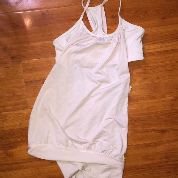 🚫🚫sold🚫🚫Lululemon tank - Picture 3 of 3